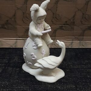 Dept. 56 / Snowbabies "COUNTING THE DAYS 'TIL EASTER " ~ 6 1/2" Tall